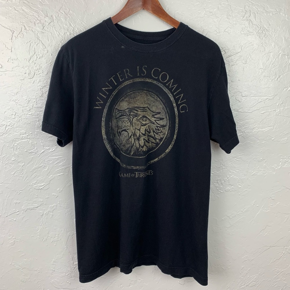 Men’s or Unisex Game of Thrones T-shirt size Medium